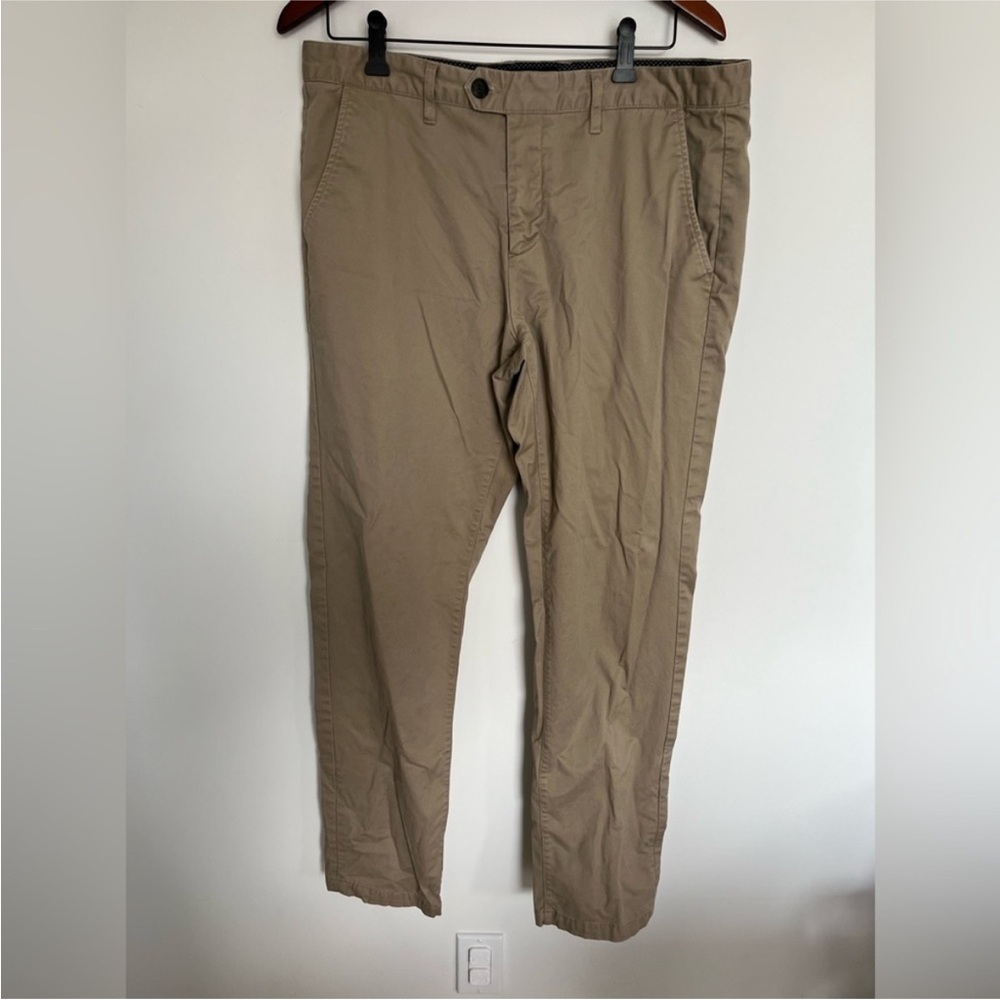 RW&CO Men's Tan Pants Size 43